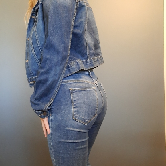 Old Navy jean jacket. - Picture 10 of 11